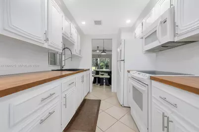 2300 SW 22nd Ave #109, Delray Beach, FL 33445 - Photo 17