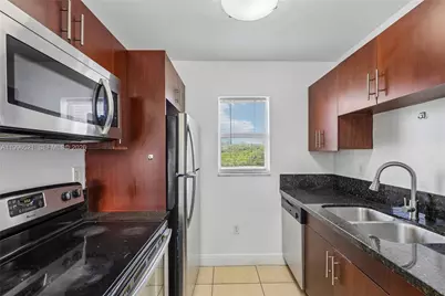 4137 Stirling Rd #507, Dania Beach, FL 33314 - Photo 5