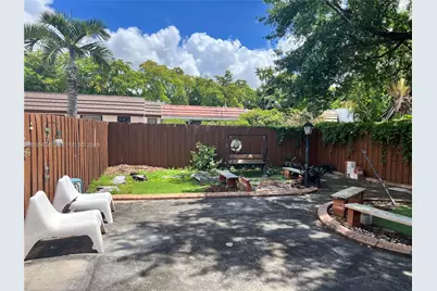 7411 Twin Sabal Dr #7411, Miami Lakes, FL 33014 - Photo 13