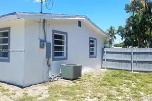 1218 NW 15th St, Fort Lauderdale, FL 33311 - Photo 3
