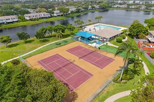 10500 NW 3rd St, Pembroke Pines, FL 33026 - Photo 35
