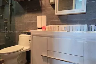 5825 Collins Ave, Miami Beach, FL 33140 - Photo 37