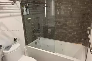 5825 Collins Ave, Miami Beach, FL 33140 - Photo 31