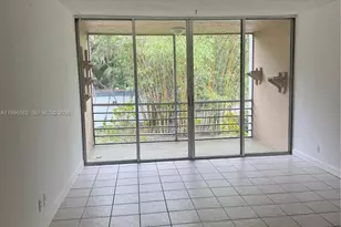 9410 Live Oak Pl, Davie, FL 33324 - Photo 7