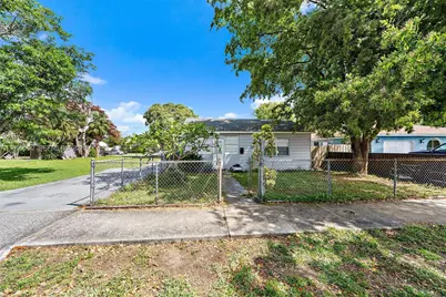 940 Charles St, West Palm Beach, FL 33401 - Photo 11