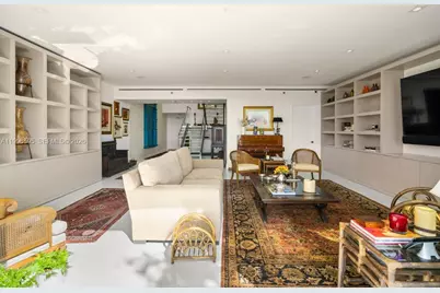 1000 Venetian Way #105, Miami, FL 33139 - Photo 9