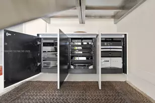 1000 Venetian Way, Miami, FL 33139 - Photo 41