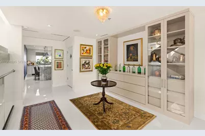 1000 Venetian Way #105, Miami, FL 33139 - Photo 17