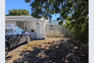 2116 Monroe Ter, Hollywood, FL 33020 - Photo 27