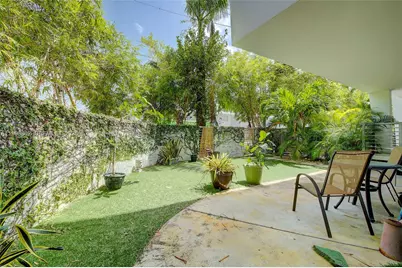 1577 Bay Rd #201, Miami Beach, FL 33139 - Photo 29