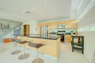 1577 Bay Rd, Miami Beach, FL 33139 - Photo 7