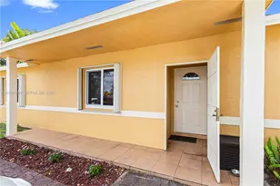 7690 SW 7th Ct, North Lauderdale, FL 33068 - Photo 3