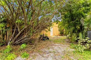 7690 SW 7th Ct, North Lauderdale, FL 33068 - Photo 37