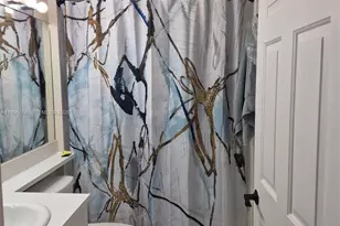 8050 N Nob Hill Rd, Tamarac, FL 33321 - Photo 9