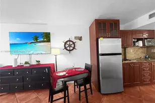 19201 Collins Ave, Sunny Isles Beach, FL 33160 - Photo 5