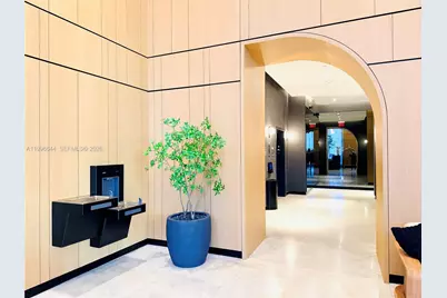 121 NE 5 St #901B, Miami, FL 33132 - Photo 15