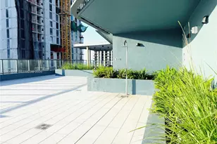 121 NE 5th St, Miami, FL 33132 - Photo 21