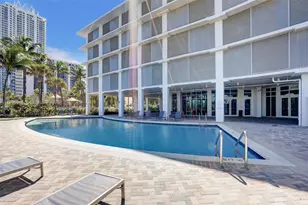 6515 Collins Ave, Miami Beach, FL 33141 - Photo 15