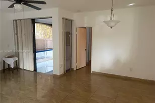 11992 NW 11th St, Pembroke Pines, FL 33026 - Photo 7