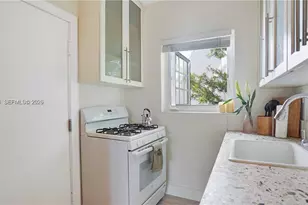 439 15th St, Miami Beach, FL 33139 - Photo 7