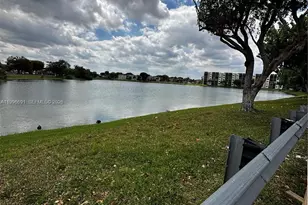 10000 NW 9th St Cir, Miami, FL 33172 - Photo 3