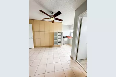 10000 NW 9th St Cir #21, Miami, FL 33172 - Photo 19