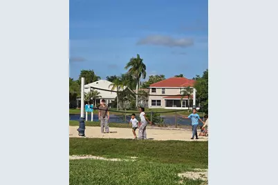 18340 NW 10th St, Pembroke Pines, FL 33029 - Photo 25