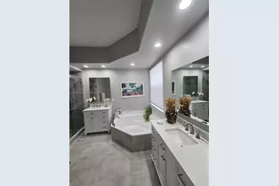 18340 NW 10th St, Pembroke Pines, FL 33029 - Photo 11
