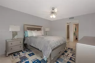 950 SW 138th Ave, Pembroke Pines, FL 33027 - Photo 15