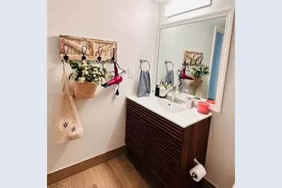 223 Lakeview Dr #204, Weston, FL 33326 - Photo 19