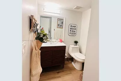 223 Lakeview Dr #204, Weston, FL 33326 - Photo 17