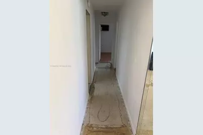 1185 W 32nd St, Hialeah, FL 33012 - Photo 5