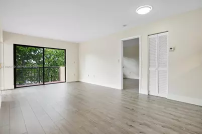 995 SW 84th Ave #309, Miami, FL 33144 - Photo 1