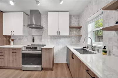 1501 NE 35th St, Oakland Park, FL 33334 - Photo 7