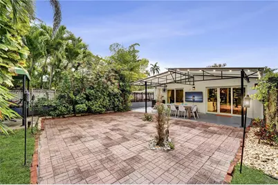 1501 NE 35th St, Oakland Park, FL 33334 - Photo 57