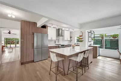 1501 NE 35th St, Oakland Park, FL 33334 - Photo 5