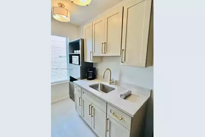 1050 Pennsylvania Ave #28, Miami Beach, FL 33139 - Photo 17