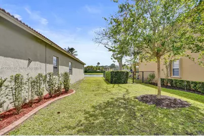 3982 W Whitewater Ave, Weston, FL 33332 - Photo 33