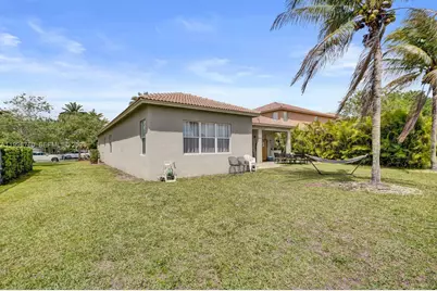 3982 W Whitewater Ave, Weston, FL 33332 - Photo 35