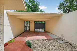 7833 SW 102nd Pl, Miami, FL 33173 - Photo 27