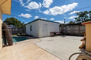 1331 N 69th Ave, Hollywood, FL 33024 - Photo 29