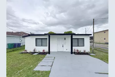 1305 NW 5th Ave, Florida City, FL 33034 - Photo 1