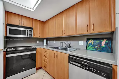 1800 S Ocean Blvd #703, Lauderdale by the Sea, FL 33062 - Photo 11