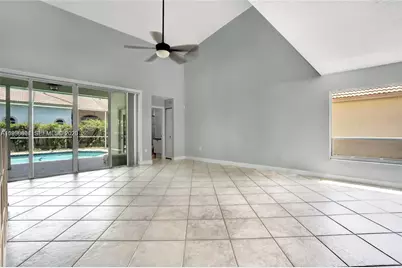 13813 NW 21st St, Pembroke Pines, FL 33028 - Photo 11