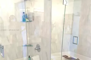 601 NE 36th St, Miami, FL 33137 - Photo 21