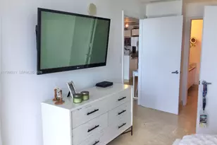 601 NE 36th St, Miami, FL 33137 - Photo 17