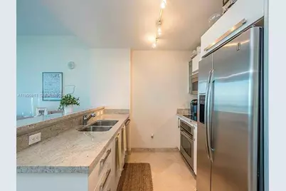 601 NE 36th St #1208, Miami, FL 33137 - Photo 9