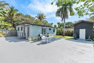 1440 NE 148th St, Miami, FL 33161 - Photo 19