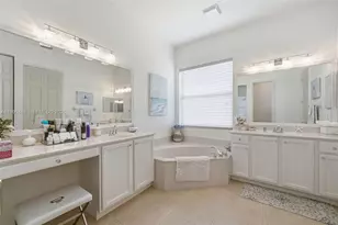 608 SW Chesapeake Ct, Port Saint Lucie, FL 34986 - Photo 17