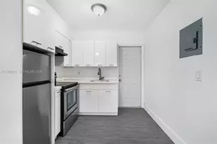 730 NE 128th St, North Miami, FL 33161 - Photo 3